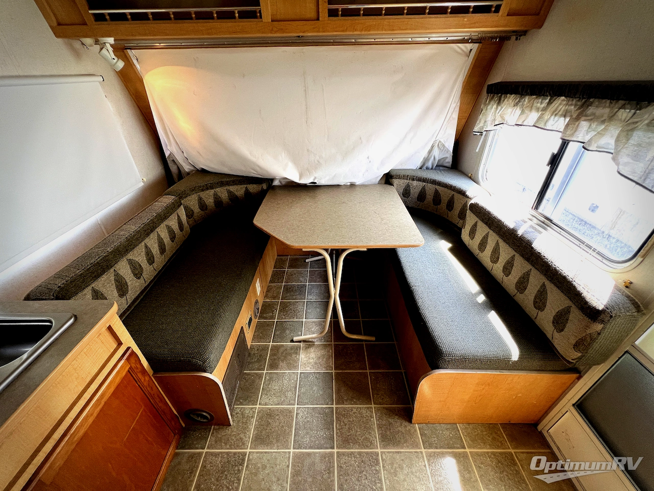 2004 R-Vision Trail Cruiser C21RBH Photo 6