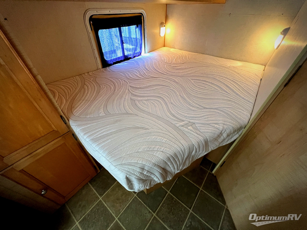 2004 R-Vision Trail Cruiser C21RBH Photo 15