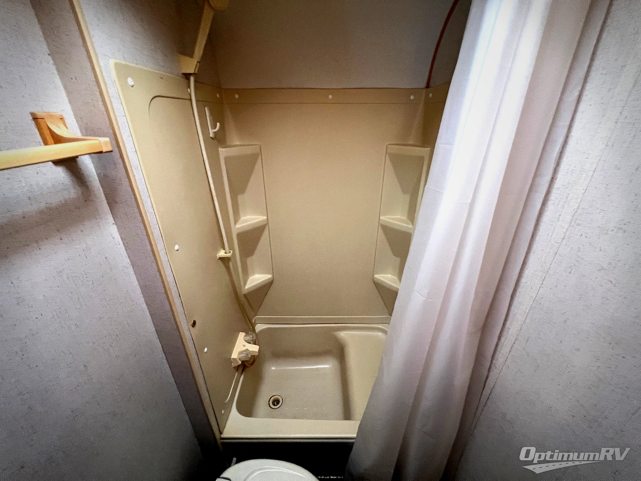 2004 R-Vision Trail Cruiser C21RBH Photo 20