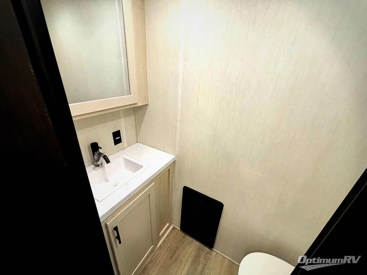 2026 Forest River Cherokee Rogue Armored 411STORE Photo 17