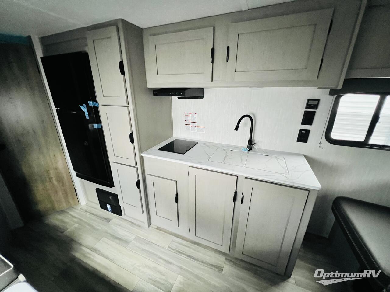 2025 Forest River Viking 5K Series 26BH Photo 5