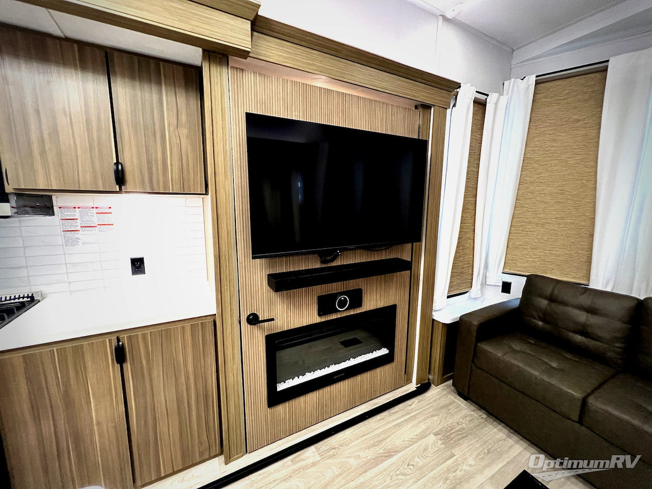 2026 Forest River Wildwood Grand Lodge 42FLDL Photo 11