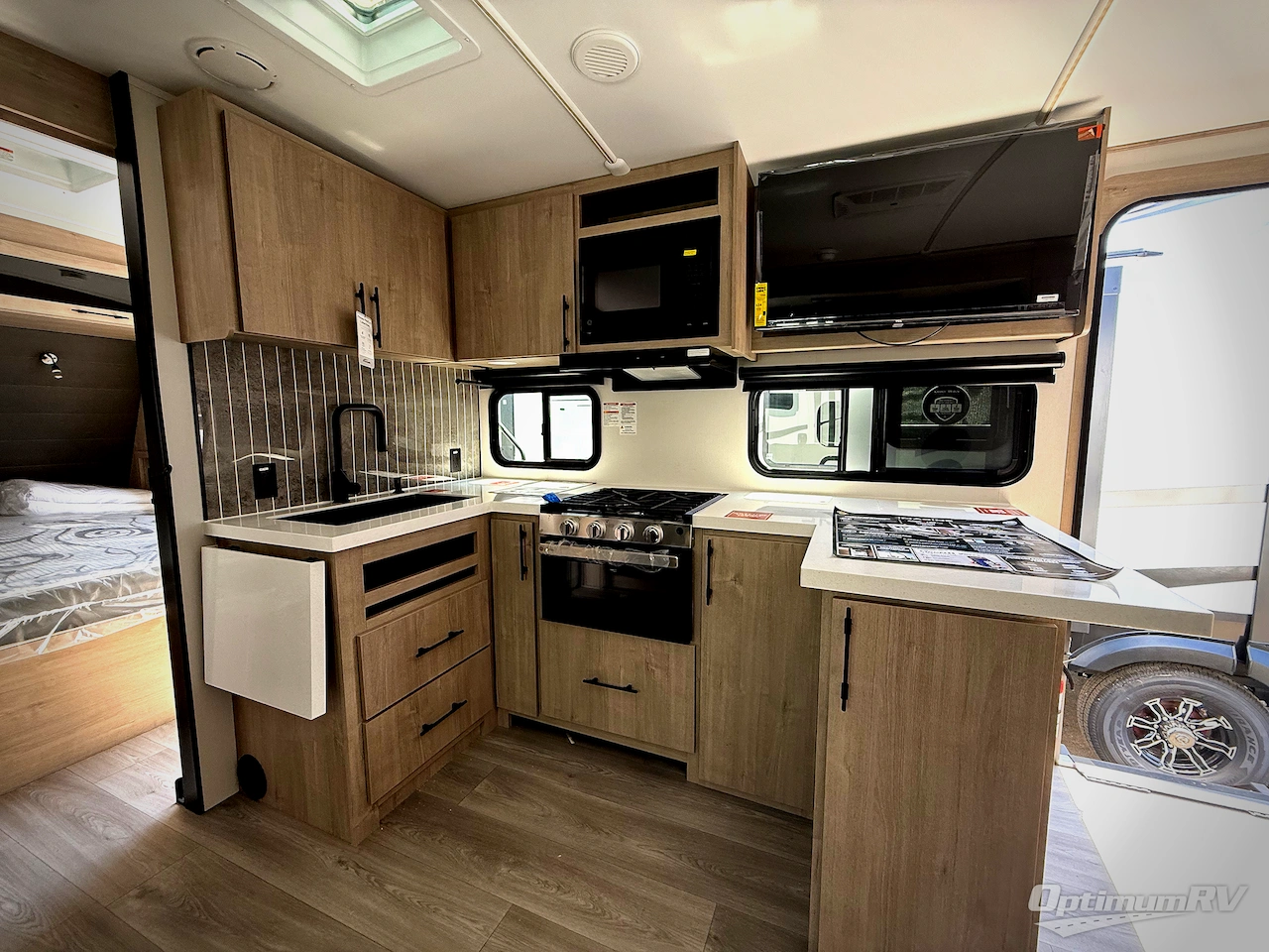 2026 Grand Design Imagine 2300MK Photo 6