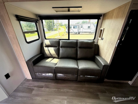 2026 Grand Design Imagine 2470BH RV Photo 2