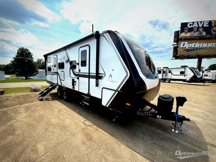 2026 Grand Design Imagine 2470BH RV Photo 1
