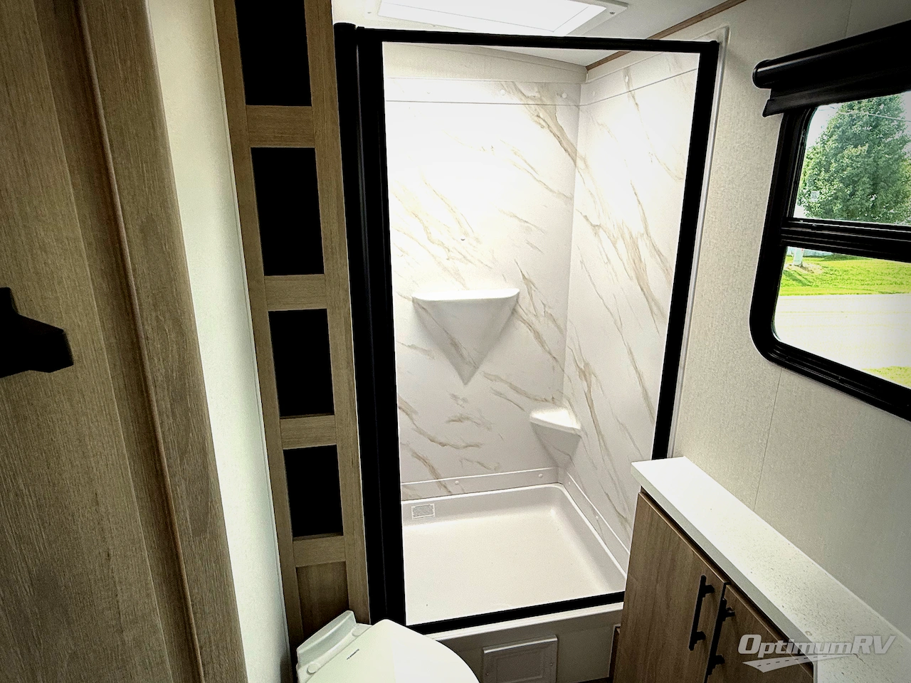 2026 Grand Design Imagine 2470BH Photo 12