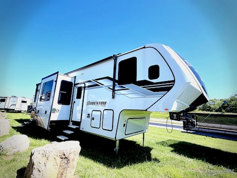 New 2026 Grand Design Momentum G-Class 350G Featured Photo