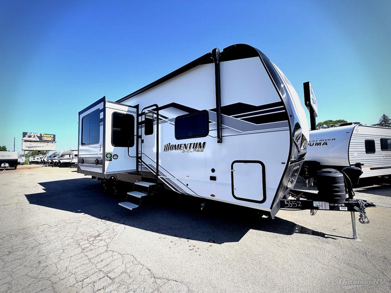 2026 Grand Design Momentum G-Class 29GS Photo 1