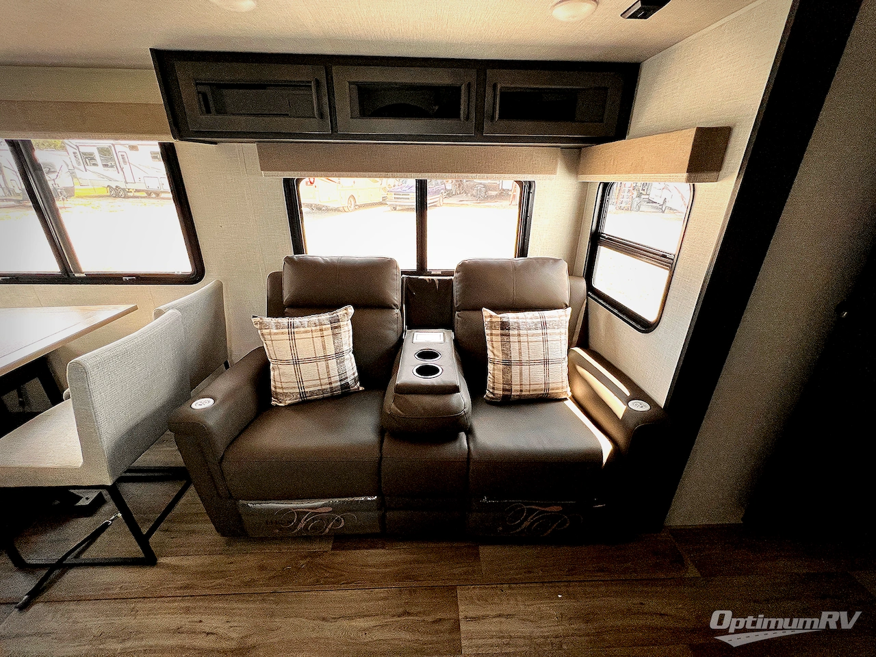 2025 Venture SportTrek Touring Edition STT343VBH Photo 7