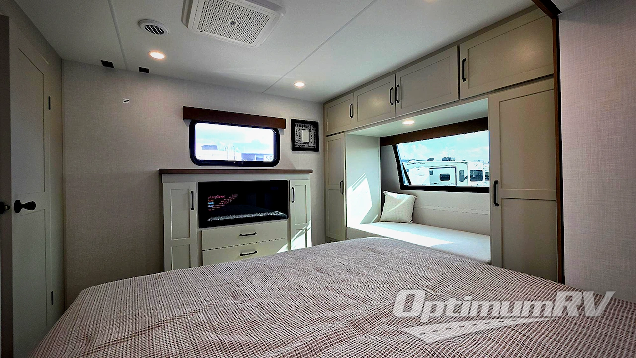 2027 Venture SportTrek Touring Edition STT272VRK Photo 9