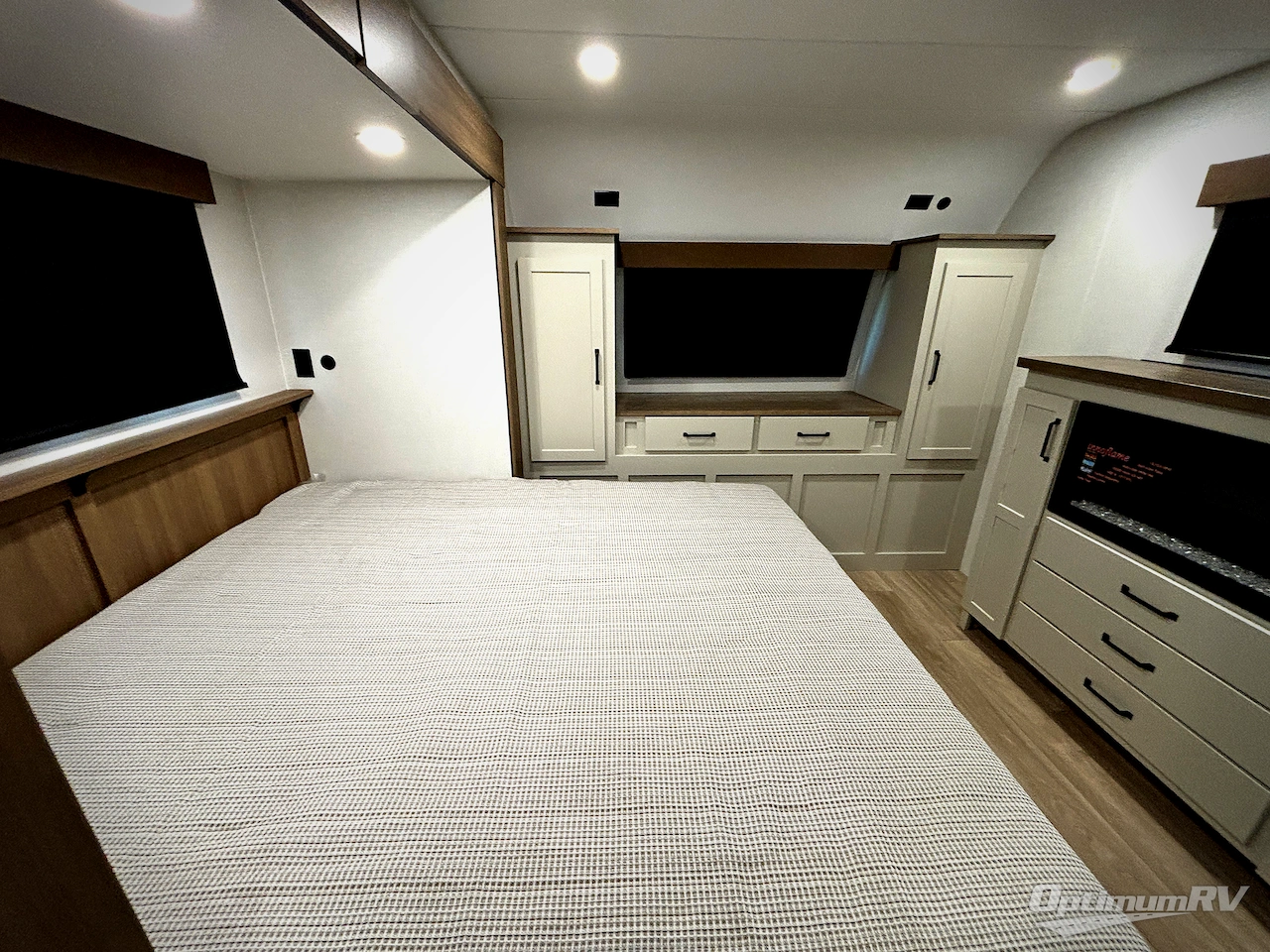 2027 Venture SportTrek Touring Edition STT343VBH Photo 7