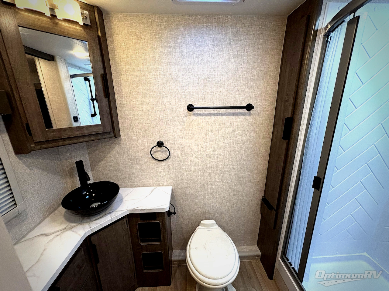 2026 Lance Lance Travel Trailers 2255 Photo 12