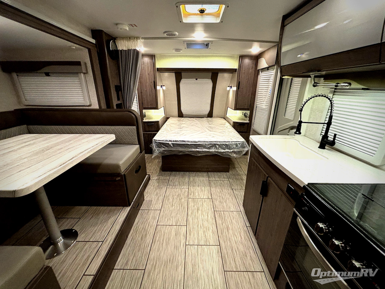 2022 Lance Lance Travel Trailers 1985 Photo 5