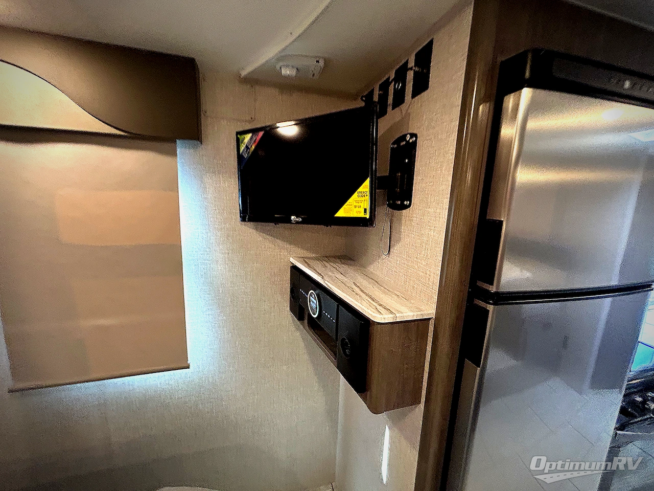 2025 Lance Squire SQ19 Photo 10