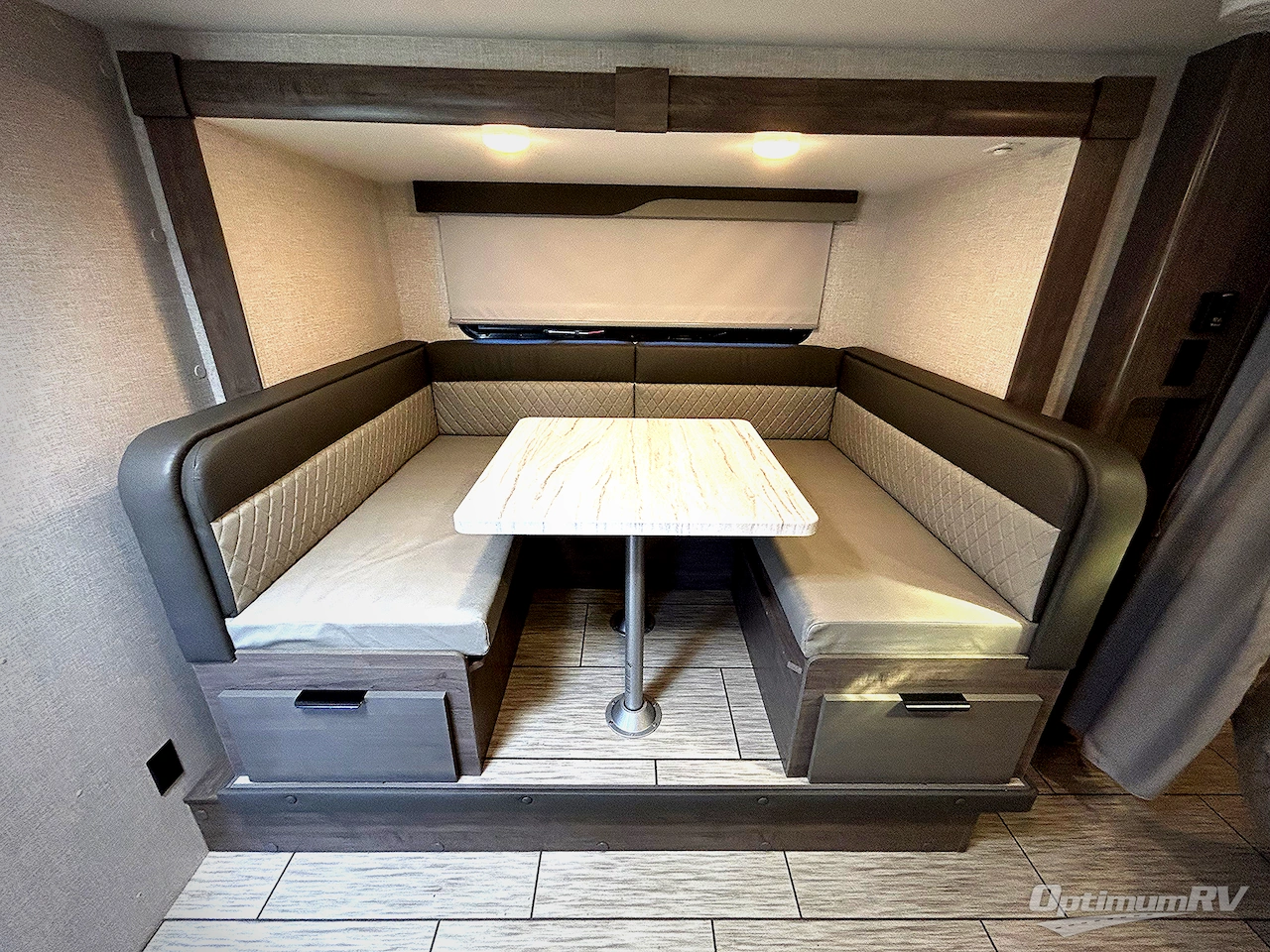 2025 Lance Squire SQ19 Photo 13