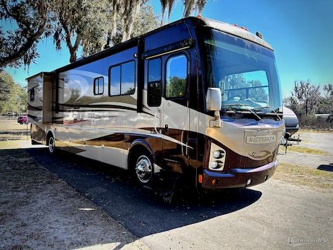 Used 2008 Damon Astoria Pacific Edition 3772 Featured Photo