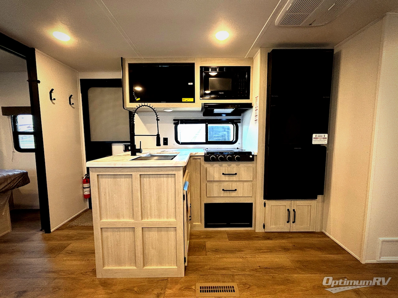 2026 Forest River Puma Camping Edition 305BHCE Photo 9