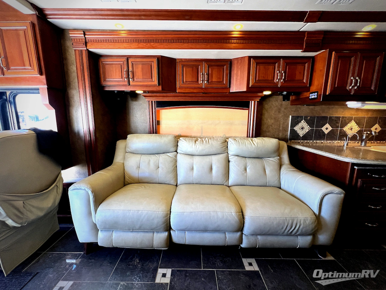 2013 American Coach American Eagle 45N Photo 6