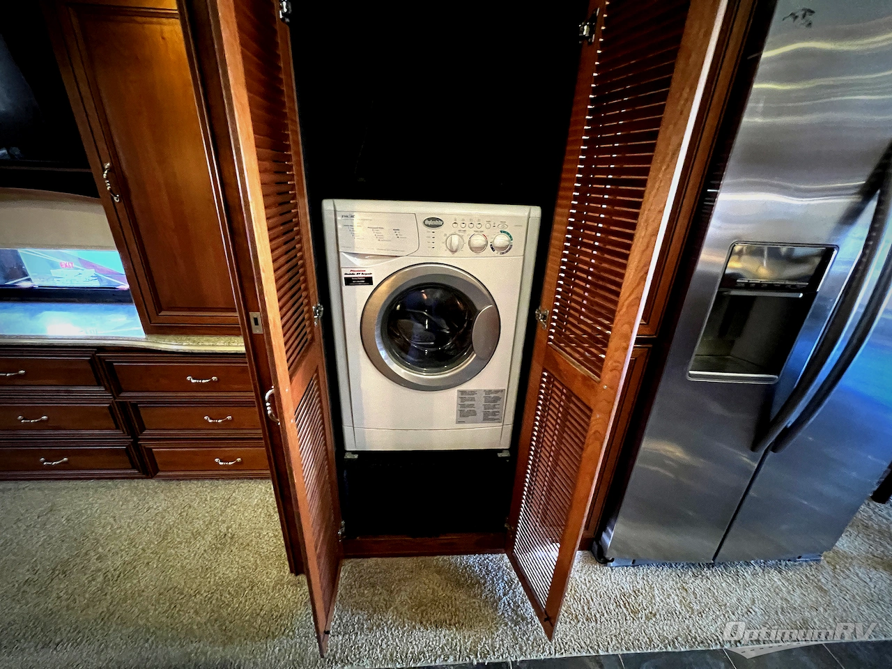 2013 American Coach American Eagle 45N Photo 13