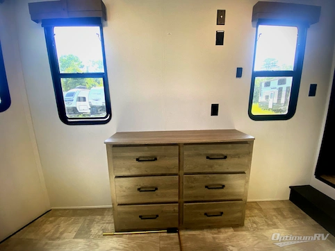 2025 Palomino Puma Destination 420LFT RV Floorplan Photo