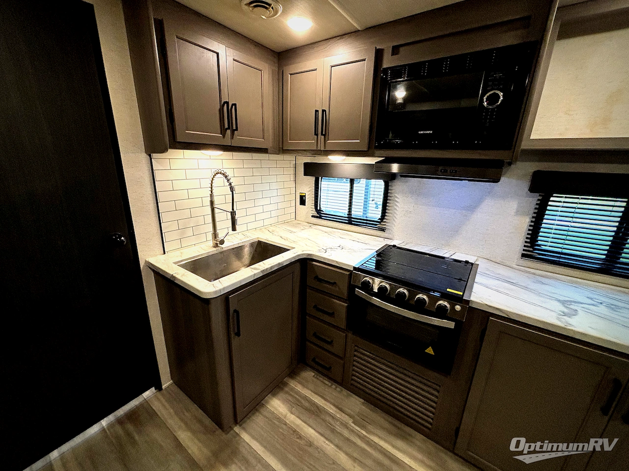 2024 Keystone Hideout 25RDS Photo 6