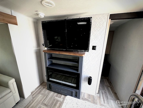 2025 Prime Time Tracer 308BH RV Photo 3