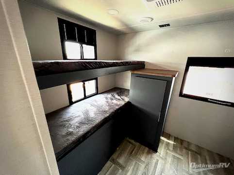 2025 Prime Time Tracer 308BH RV Photo 4