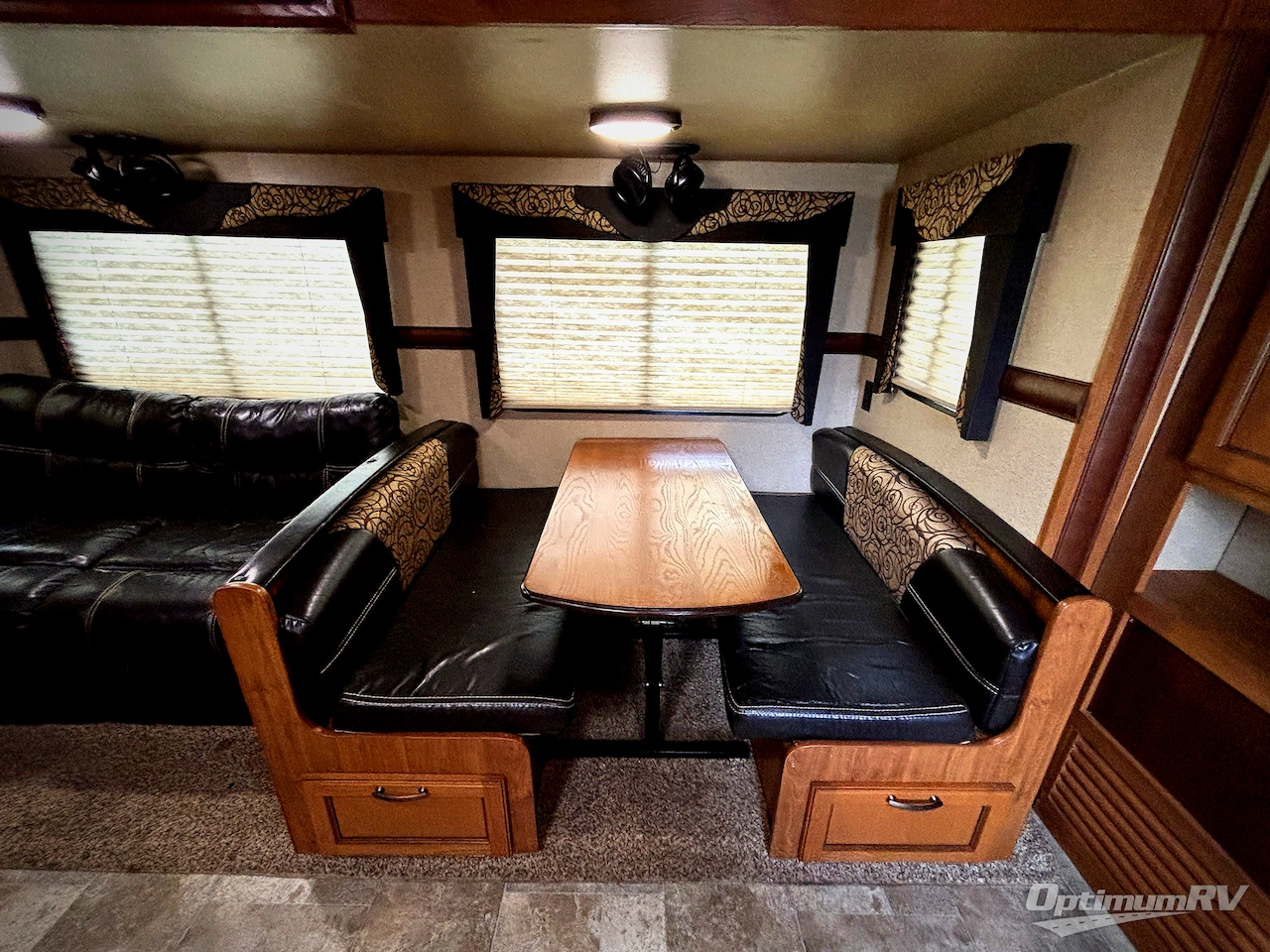 2017 CrossRoads Sunset Trail Super Lite ST320BH Photo 11