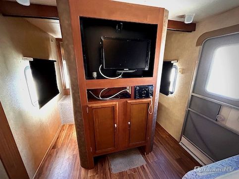 2015 Forest River Wildwood 29QBDS RV Photo 3