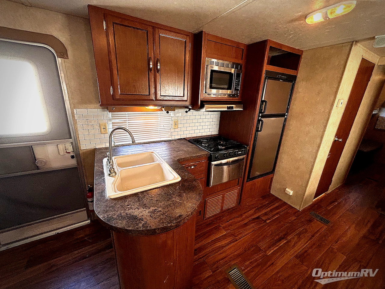 2015 Forest River Wildwood 29QBDS Photo 8