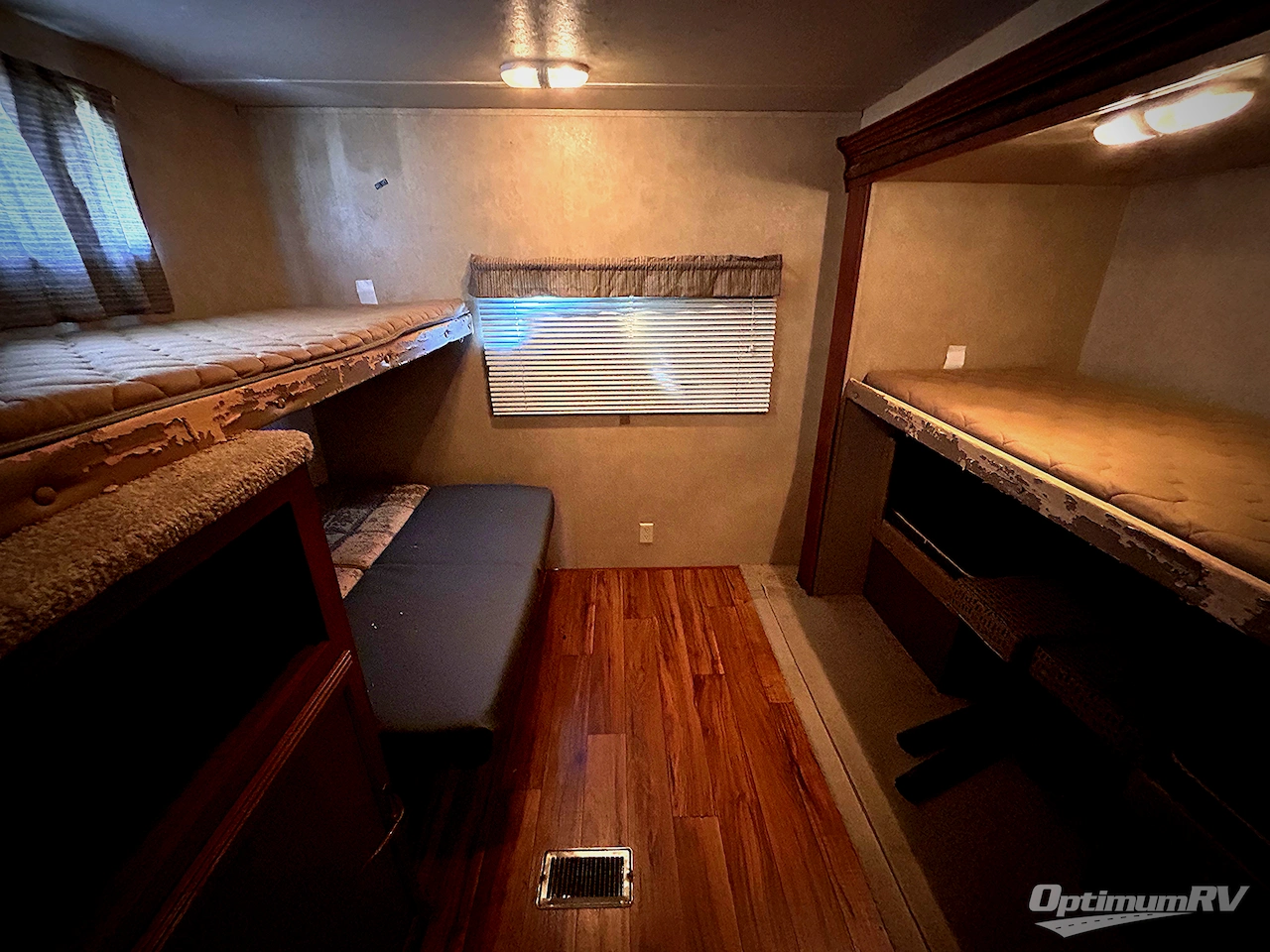 2015 Forest River Wildwood 29QBDS Photo 12