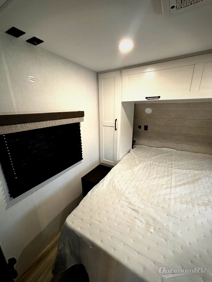 2027 Venture Sienna 281VQB Photo 8