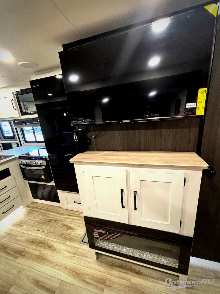 2027 Venture Sienna 281VQB Photo 13
