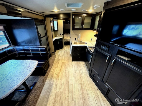 2017 Grand Design Imagine 2500RL RV Photo 2
