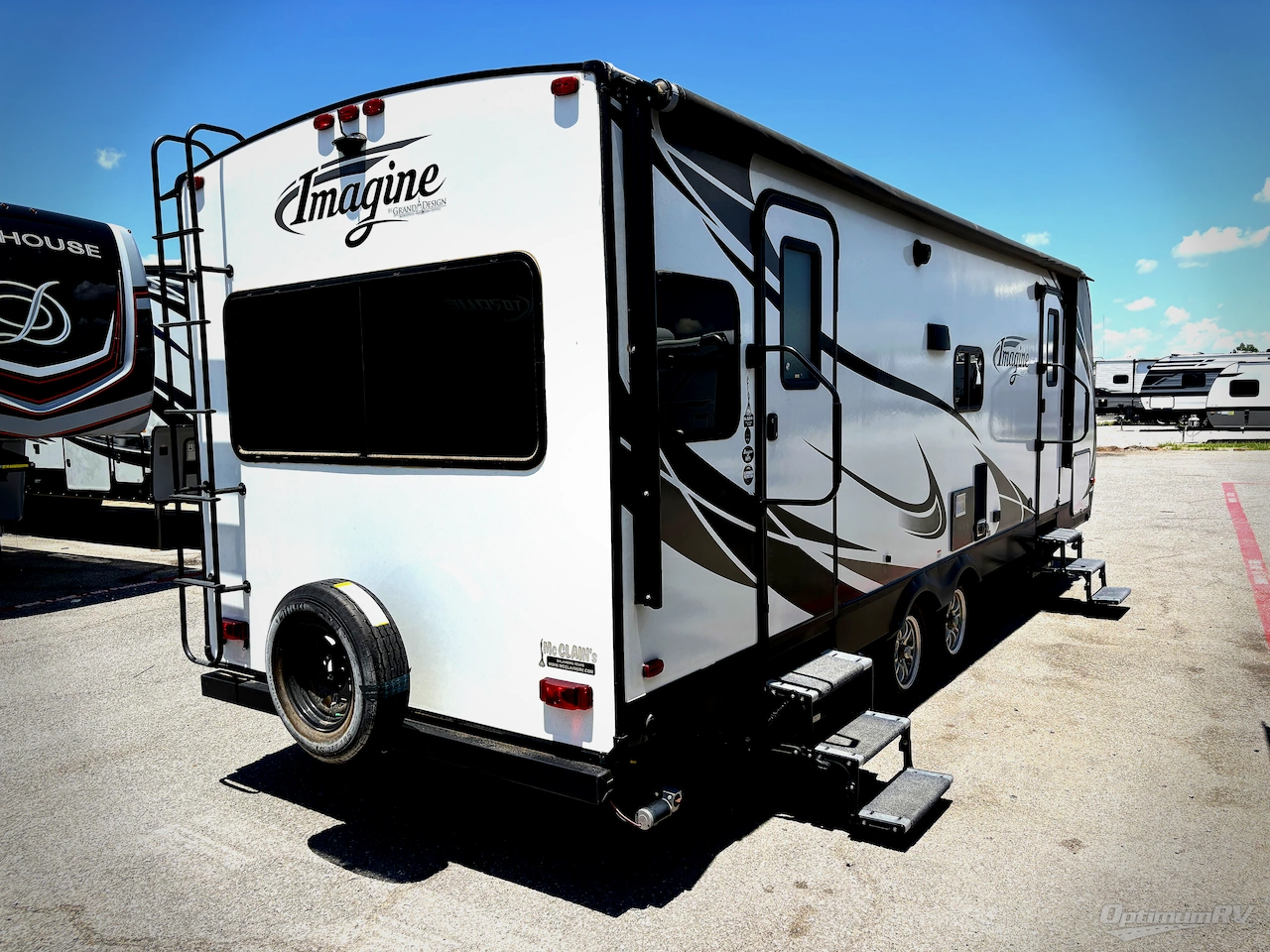 2017 Grand Design Imagine 2500RL Photo 2