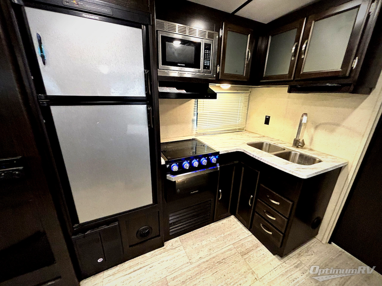 2019 Coachmen Spirit Ultra Lite 2758RB Photo 12