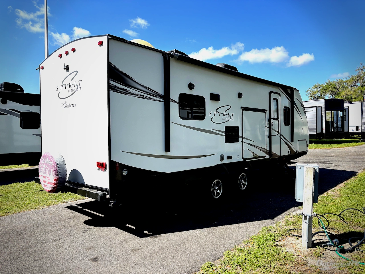 2019 Coachmen Spirit Ultra Lite 2758RB Photo 2