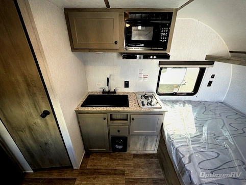 2026 Sunset Park Sun Lite LTD 13BD RV Photo 3