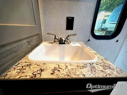 2026 Sunset Park Sun Lite 14RB RV Photo 4