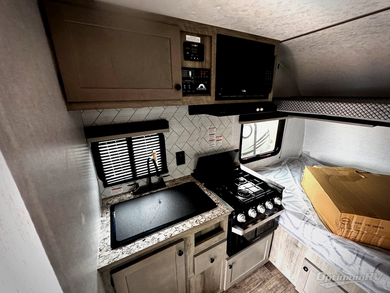 2026 Sunset Park Sun Lite 16BH Photo 10