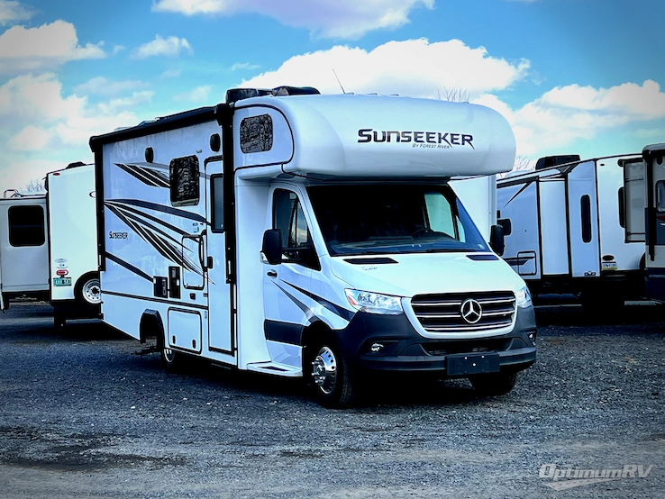 2022 Forest River Sunseeker MBS 2400B RV Photo 1