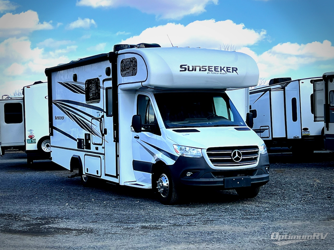 2022 Forest River Sunseeker MBS 2400B Photo 1