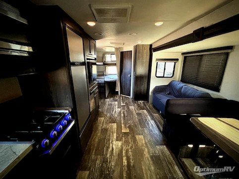 2020 Starcraft Super Lite 281BH RV Photo 2