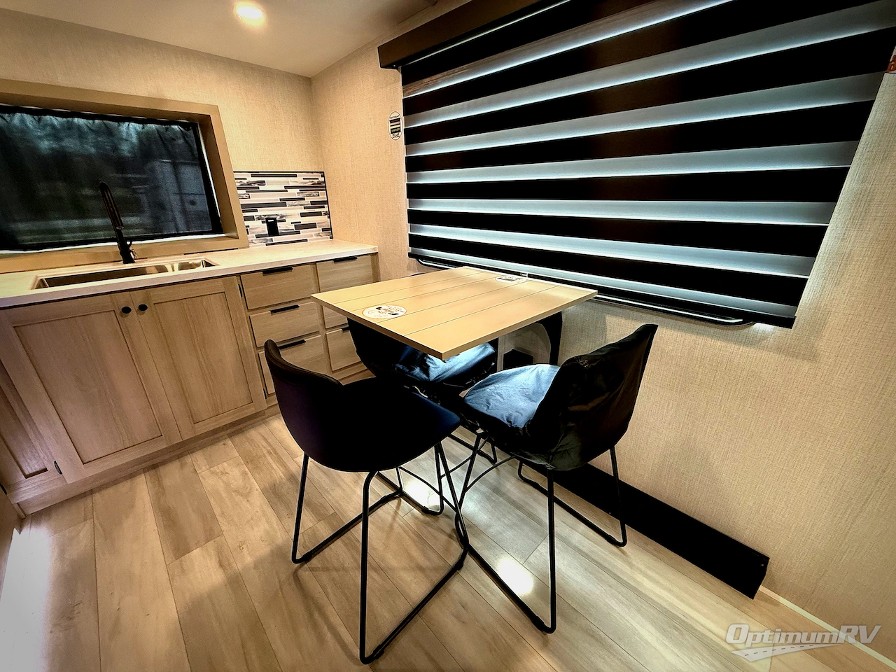 2026 Forest River Wildcat 37GALLEY Photo 10