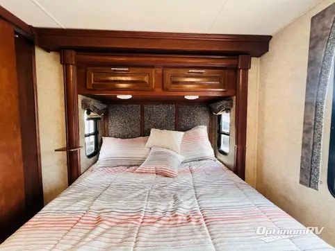 2016 Forest River Georgetown 329DS RV Photo 3