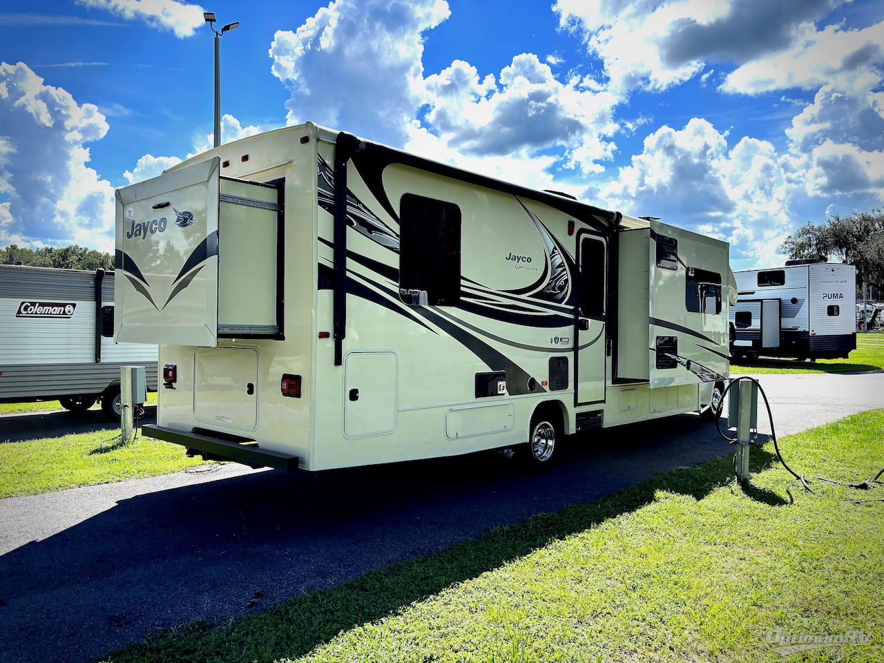 2017 Jayco Greyhawk 29ME Photo 2
