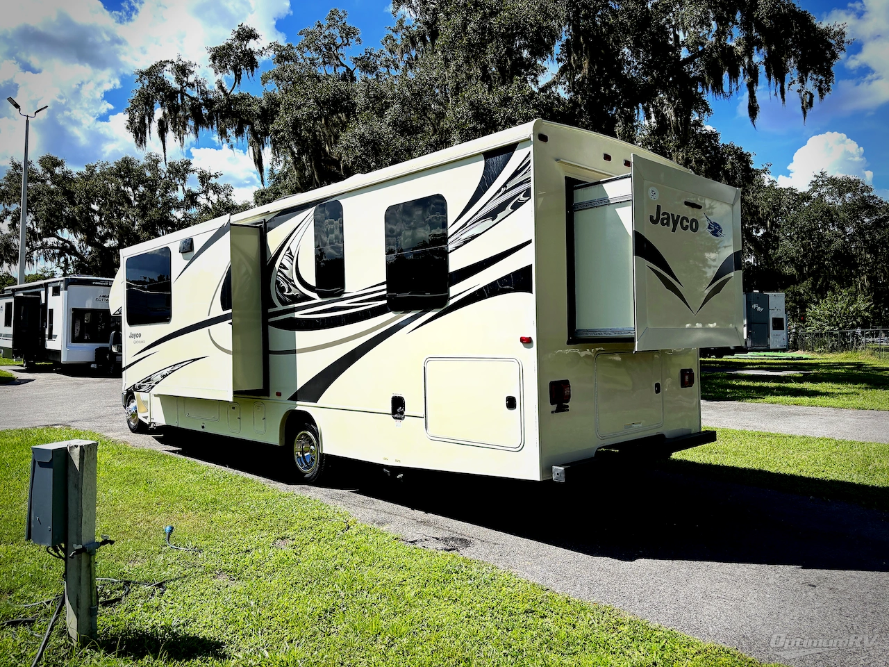 2017 Jayco Greyhawk 29ME Photo 3
