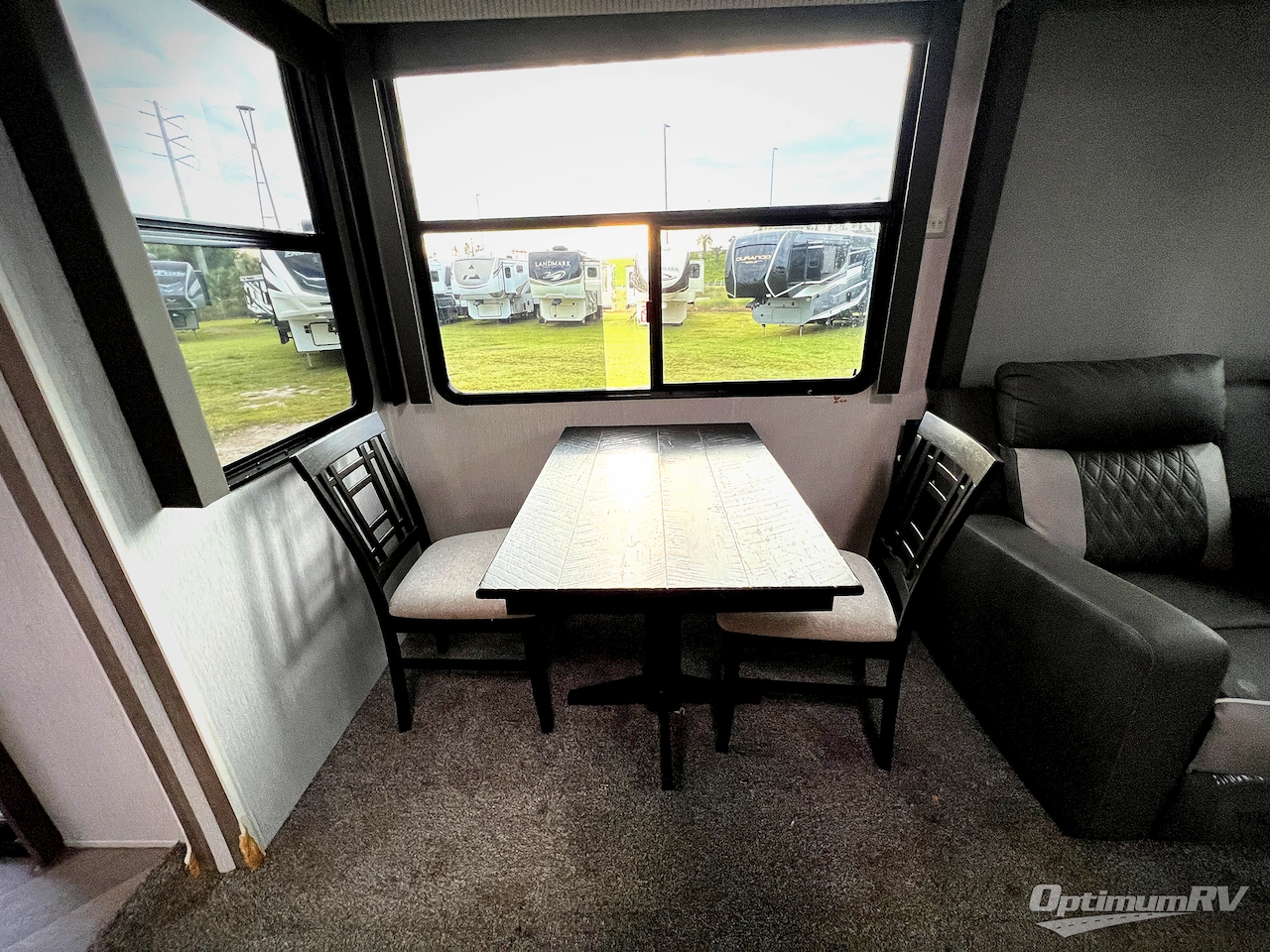 2022 Forest River Wildwood Grand Lodge 42DL Photo 9