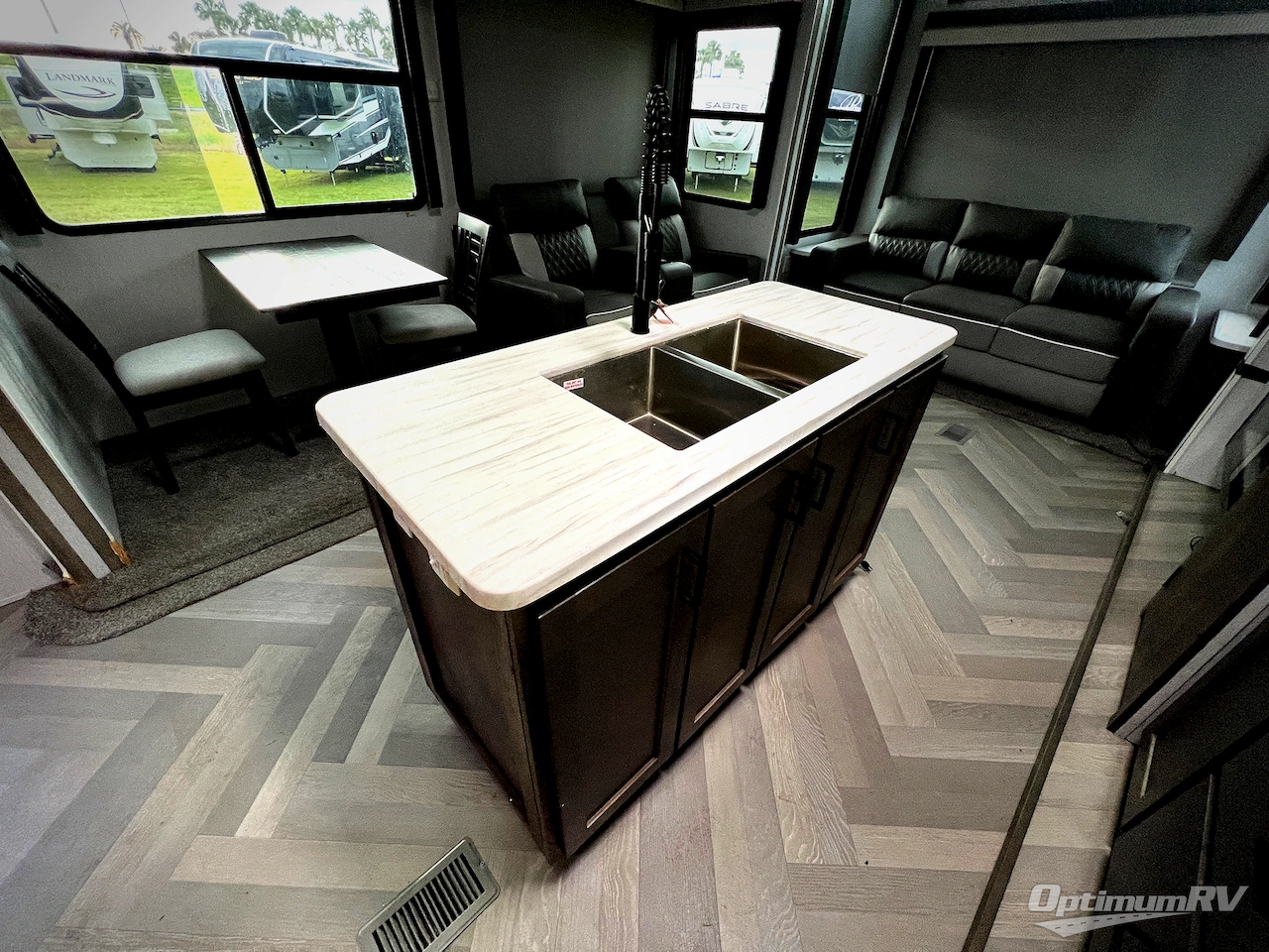 2022 Forest River Wildwood Grand Lodge 42DL Photo 11