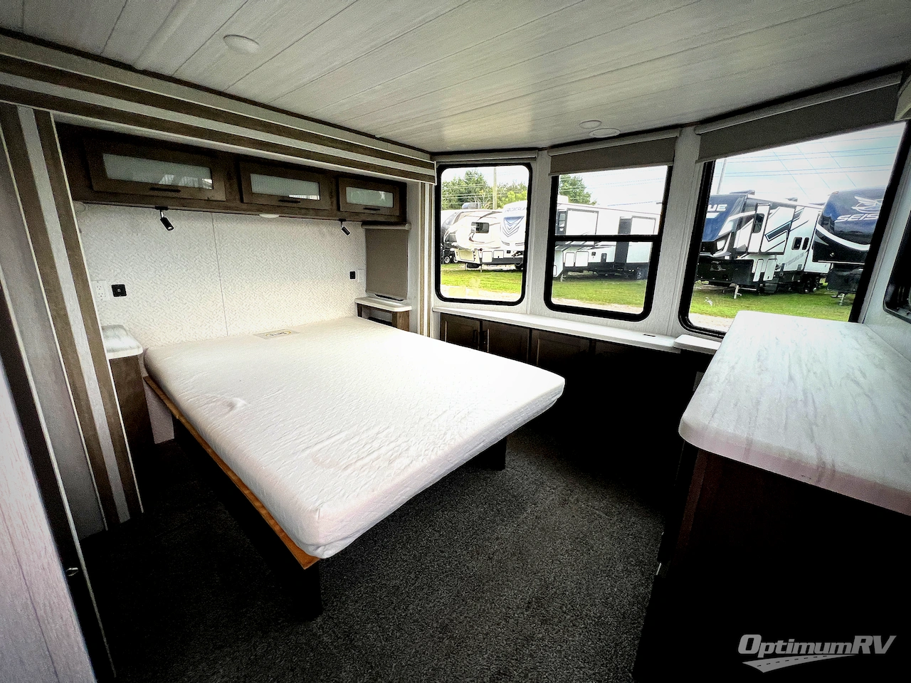 2022 Forest River Wildwood Grand Lodge 42DL Photo 16